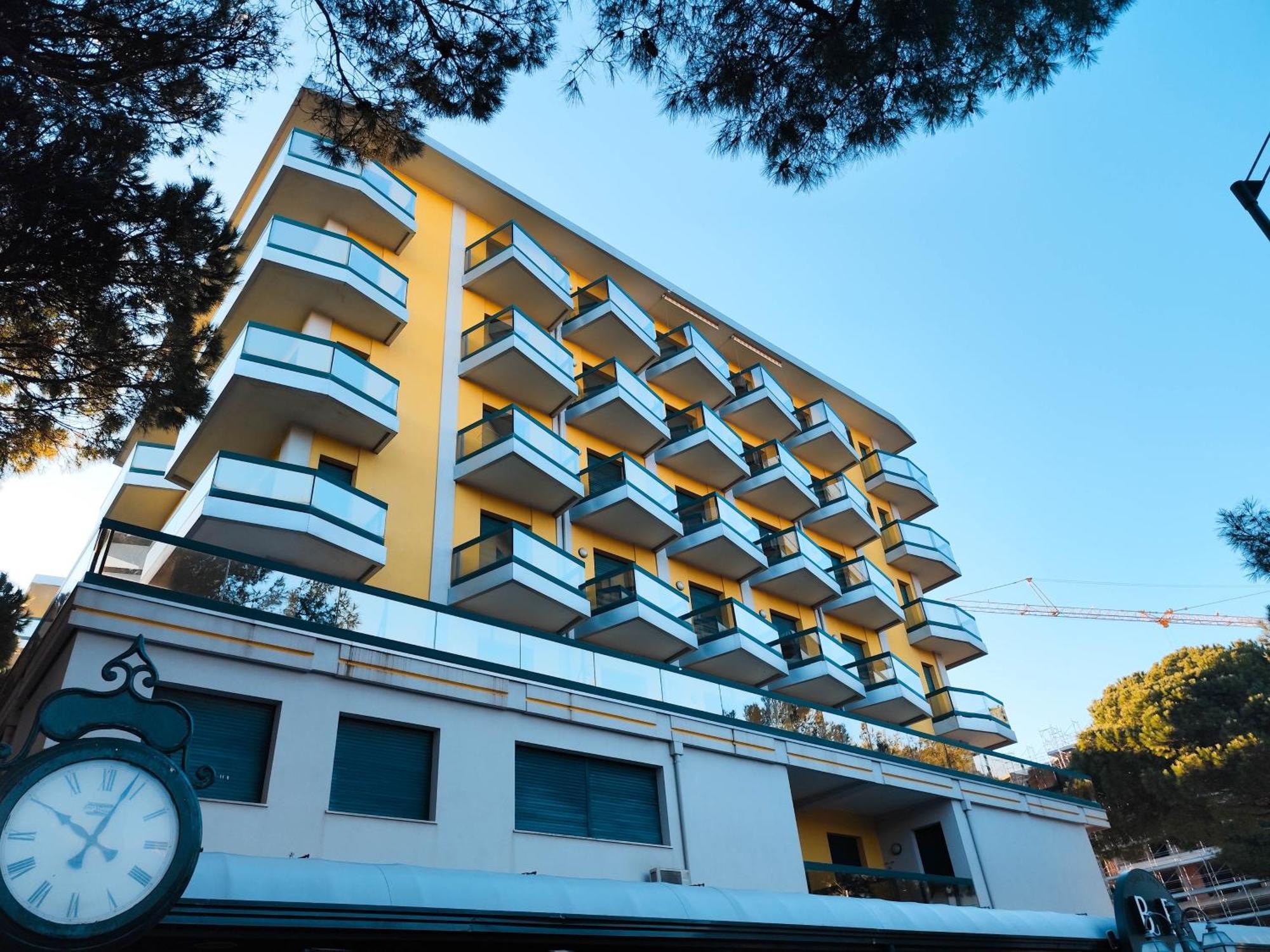 Costa Del Sol Apartment Lido di Jesolo Exterior photo